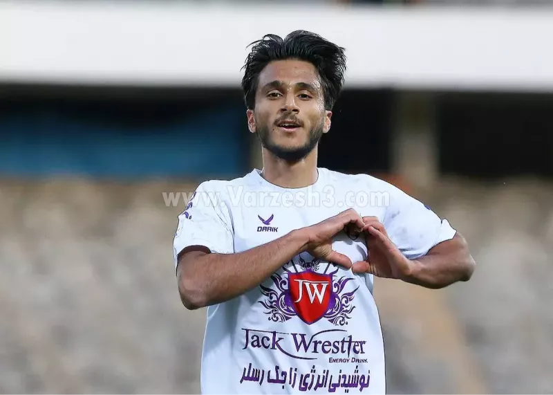 صادقی بعد از سوپرگل به آبی‌ها: عاشق استقلالم!