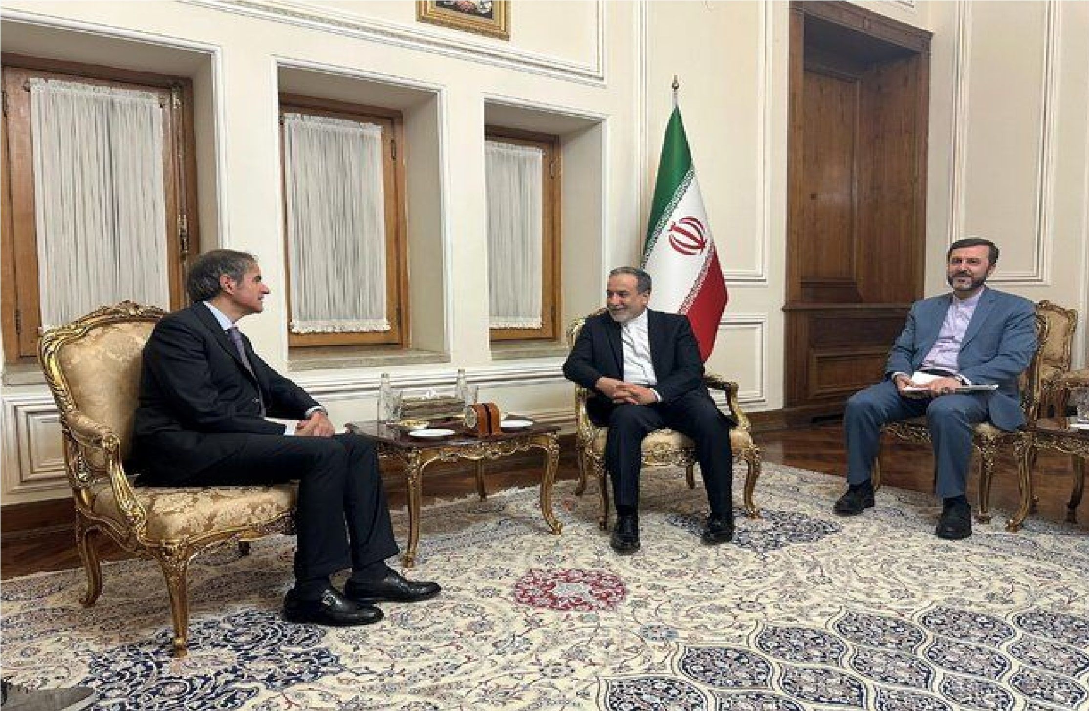 پیام گروسی در  «ایکس» پس از دیدار با عراقچی