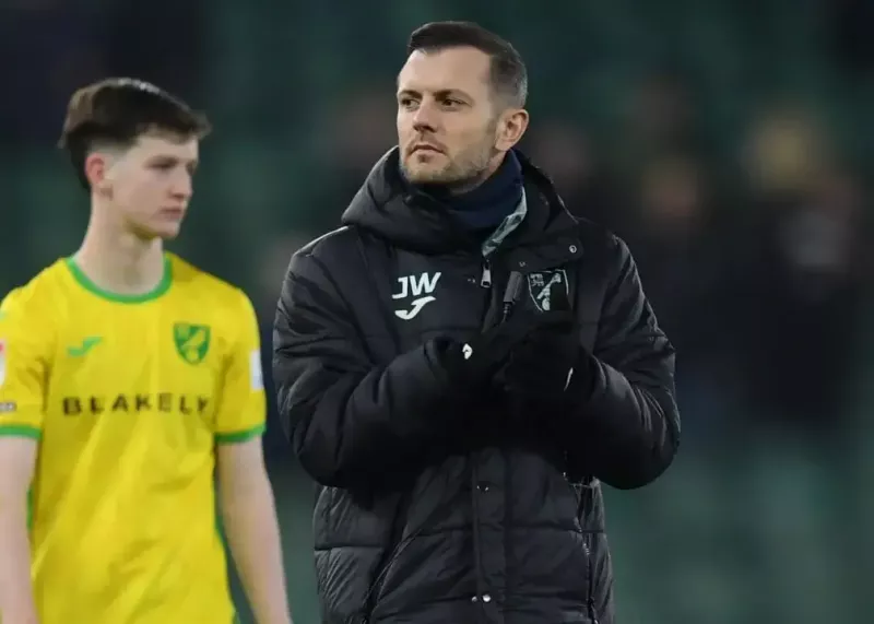 ستاره سابق انگلیس سرمربی موقت نوریچسیتی شد