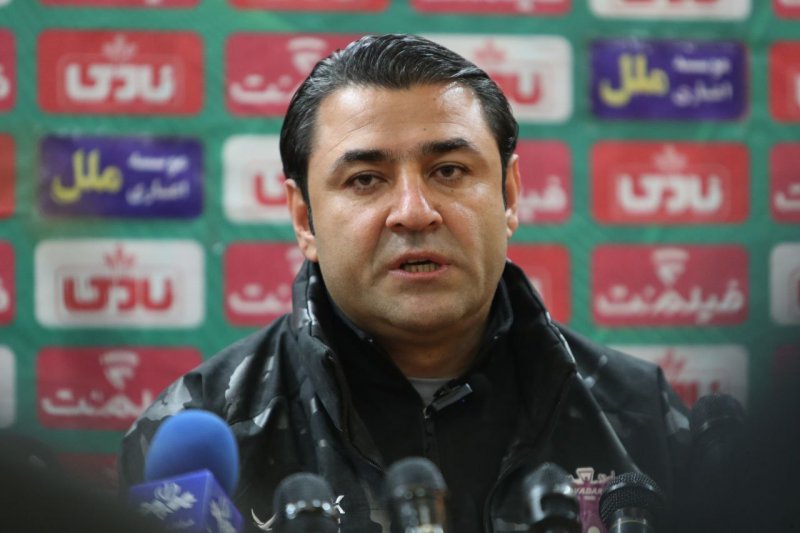 فاضلی: با احترام به گل‌محمدی، وقت تلف کردند!