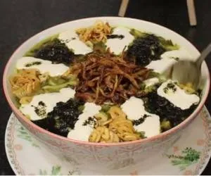 طرز تهیه آش رشته نذری برای ماه محرم 1404 برای 100 نفر | آش رشته محرم رو به صورت ویژه درست کن