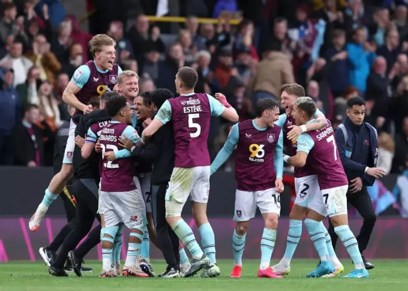 درگیری بزرگ در چمپیونشیپ: جشن صعود خراب شد!