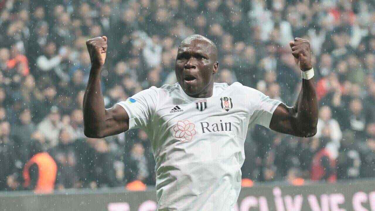 شاه ماهی بزرگ به تور پرسپولیس افتاد | بمب نقل و انتقالاتی پرسپولیس در آستانه انفجار