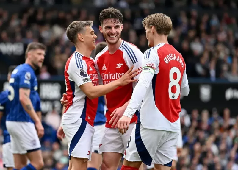 ایپسویچ 0-4 آرسنال: توپچی‌ها رحم نمی‌کنند