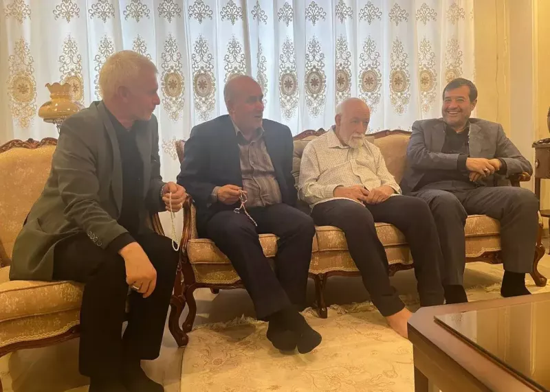 عیادت وزیر و رییس از آقای سردبیر