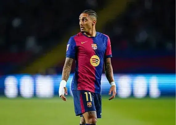 رافینیا: میخواستم در تابستان از بارسا بروم