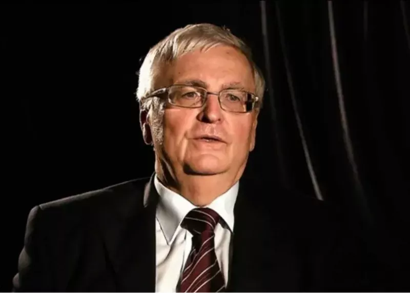 فیفا نه، اینفانتینو به‌درد سیرک می‌خورد!