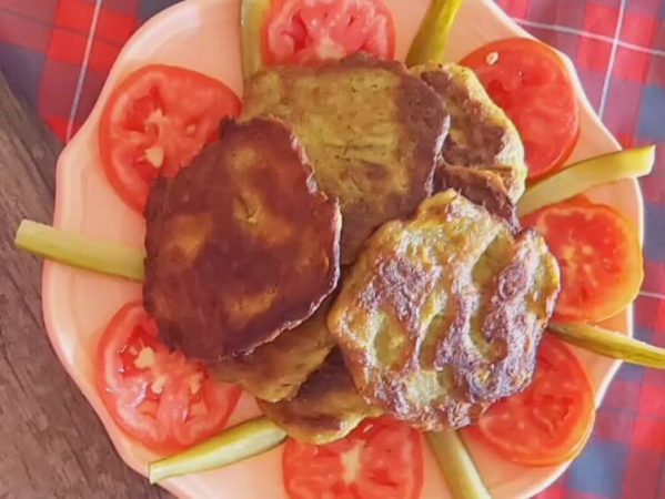 طرز تهیه کوکو گوجه فرنگی خوشمزه ؛ یک غذای فوری و لذیذ + فیلم