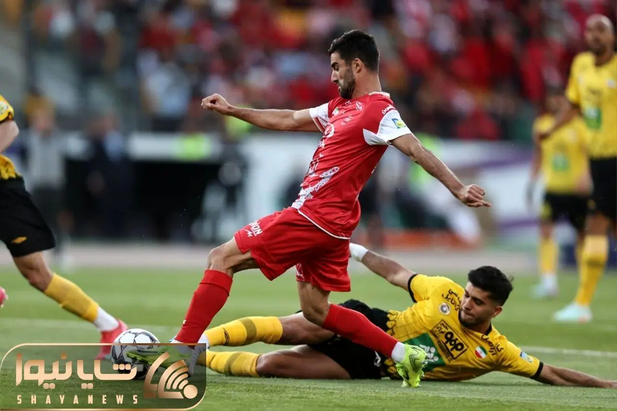 سقوط مدرسۀ پیرمردها در پرسپولیس