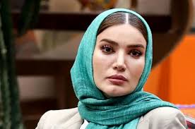 عکس یهویی متین ستوده با ژست هنری | وقتی متین ستوده بیکار میشه!