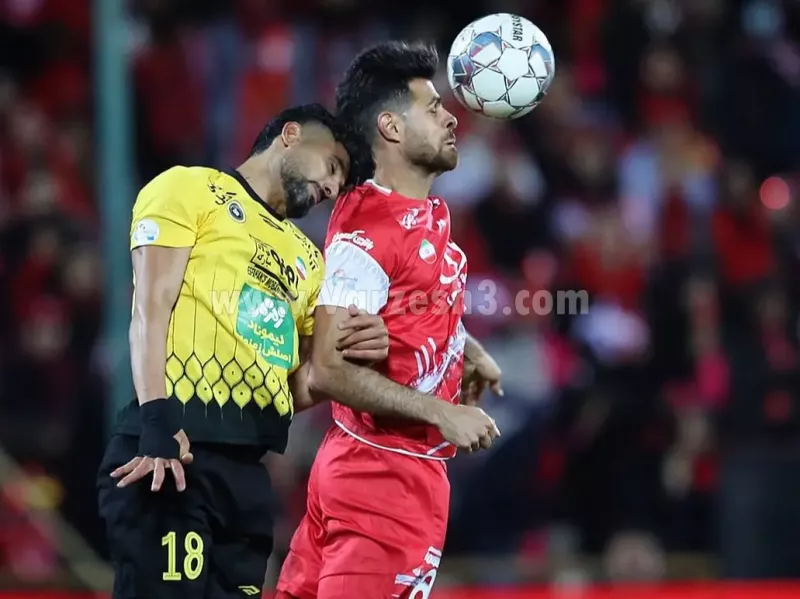 زکی‌پور این بار با مشت گره کرده مقابل پرسپولیس