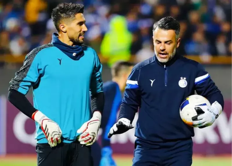 تقدیر کاپیتان استقلال از یک مربی