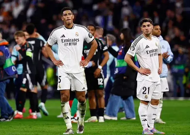 هنر سیاه جود: زمزمه بلینگام در گوش ساکا (عکس)