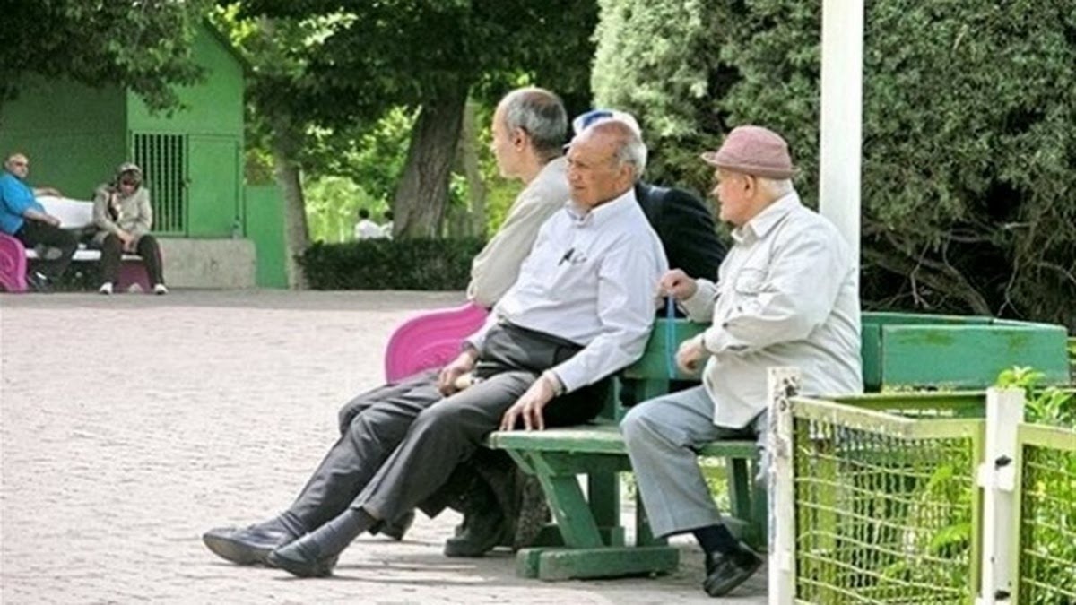 بازنشستگان منتظر واریز نقدی سه‌مرحله‌ای باشند