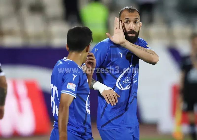 نسخه دیده نشده از کاپیتان استقلال!