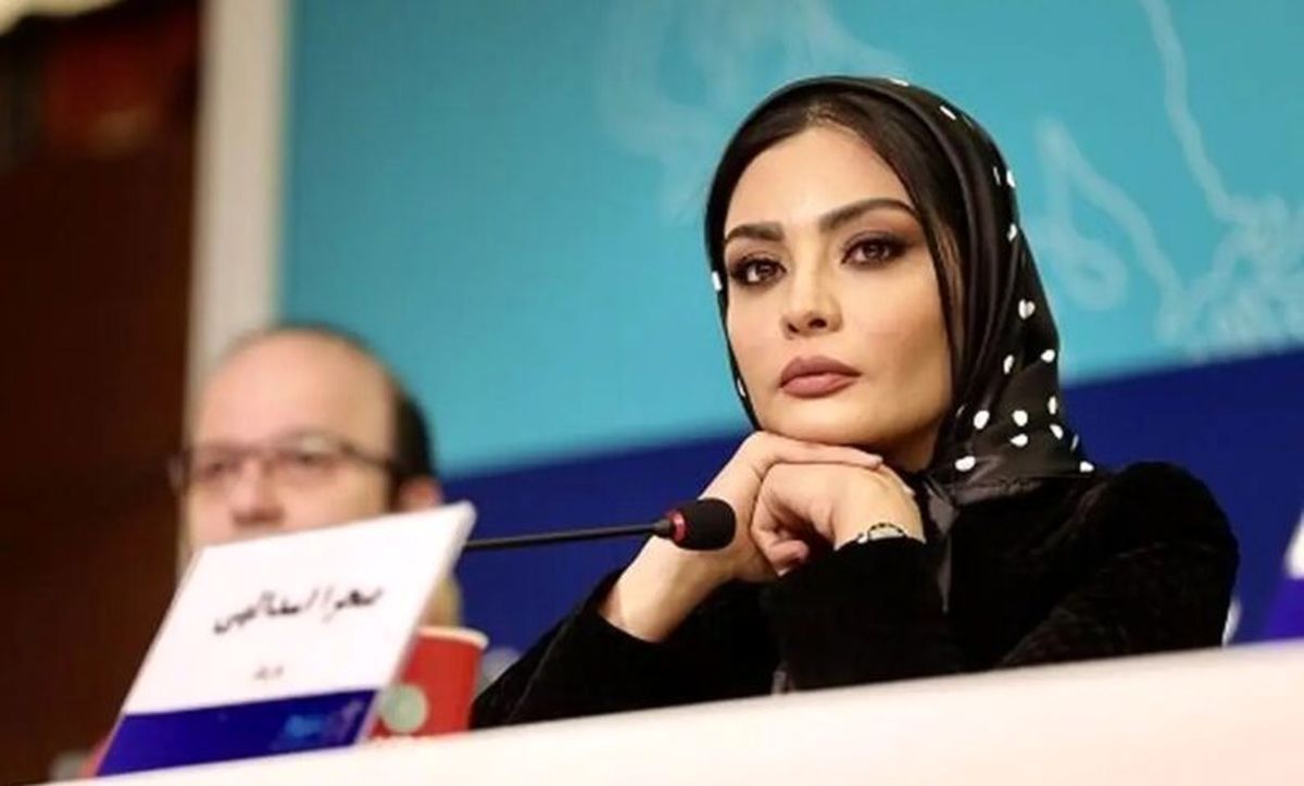 صحرا اسداللهی با لباس عروس وسط خیابون | خانم بازیگر ازدواج کرد ؟