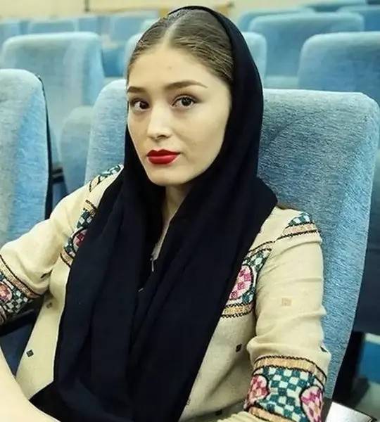 فرشته حسینی تغییر چهره داد | چهره جدید همسر نوید محمدزاده همه رو غافلگیر کرد