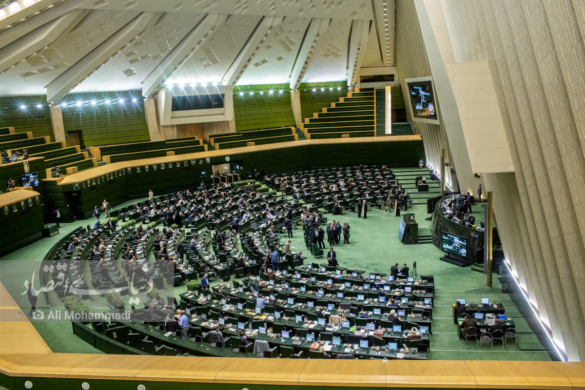 نماینده مجلس: ادامه مذاکرات و به نتیجه رسیدن آن به صداقت آمریکایی‌ها بستگی دارد