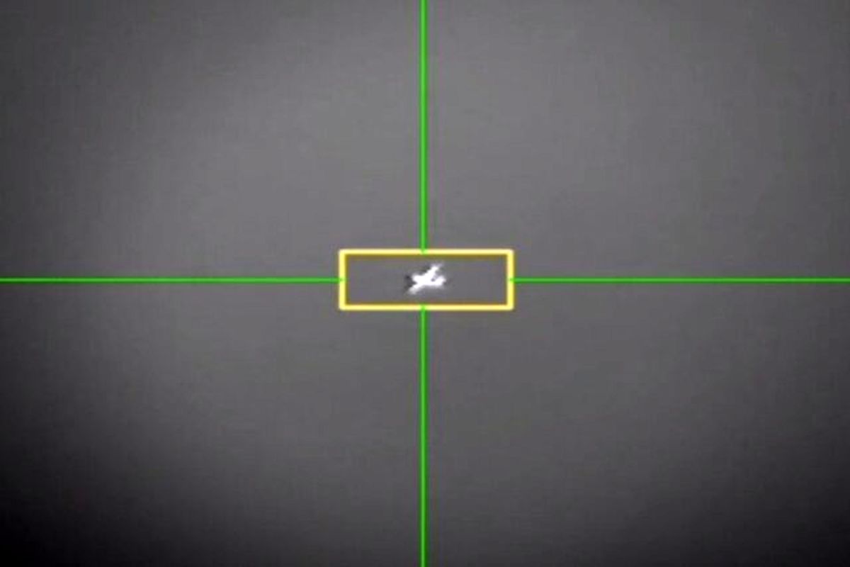 لحظه انهدام پهپاد هرون اسرائیل در آسمان خرم آباد + فیلم