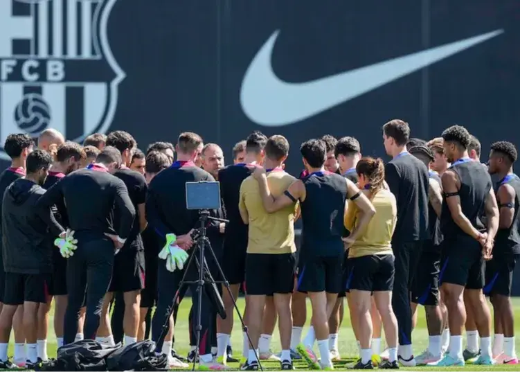 گلر ناراضی بارسلونا شورش کرد!