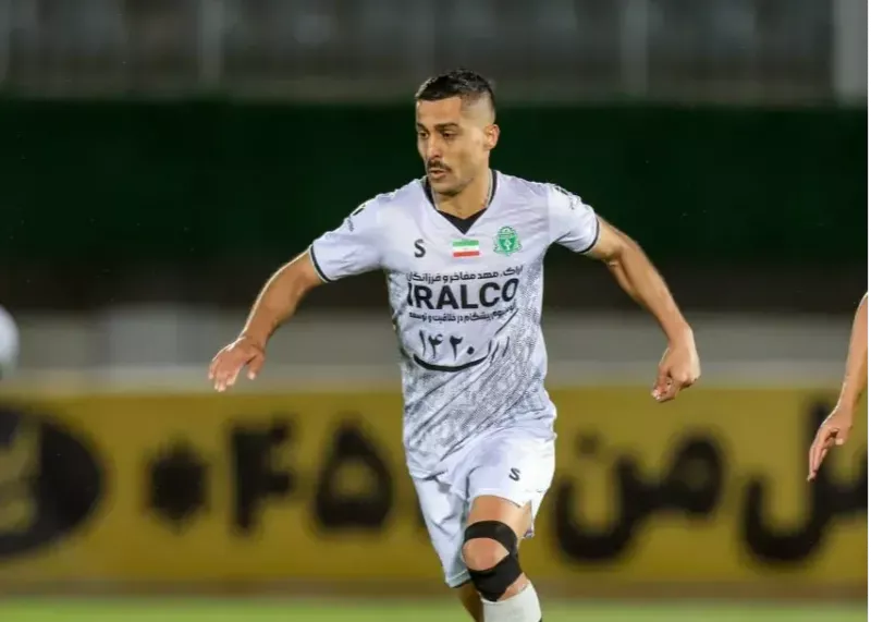 ستاره آلومینیوم آیندهاش را لو نداد!