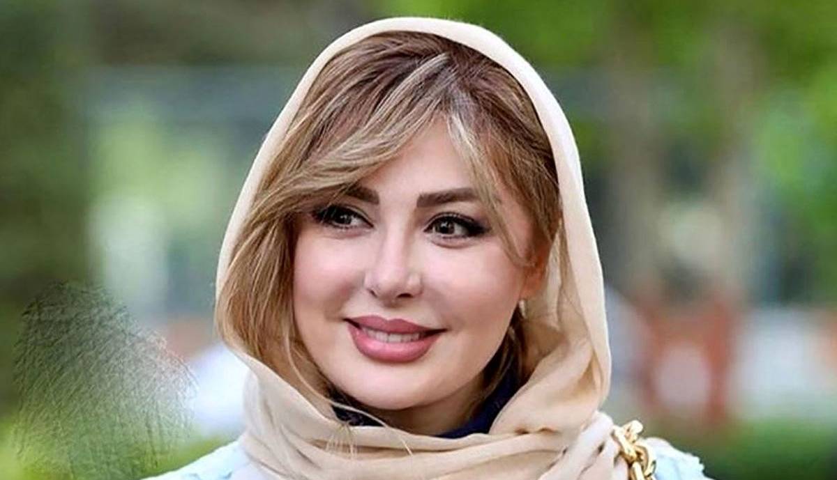 جشن تولد ساده و غمناک نیوشا ضیغمی در کافه | نیوشا ضیغمی تولدش را تنهایی جشن گرفت