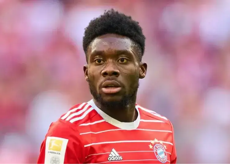 دیویس آینده مدیر بایرن را به خطر انداخت!