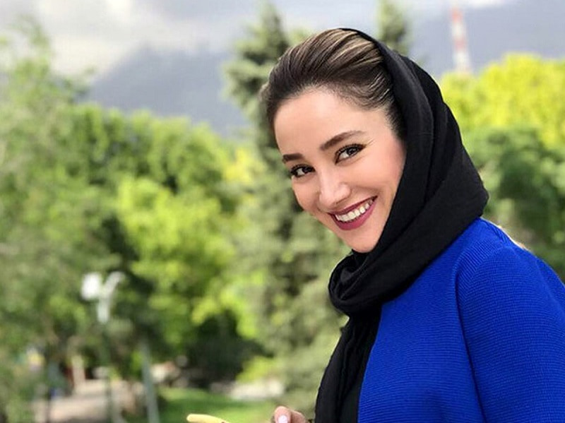 تیپ مشکی بهاره افشاری کولاک کرد | زیبایی خاص بهاره افشاری با استایل تماما مشکی