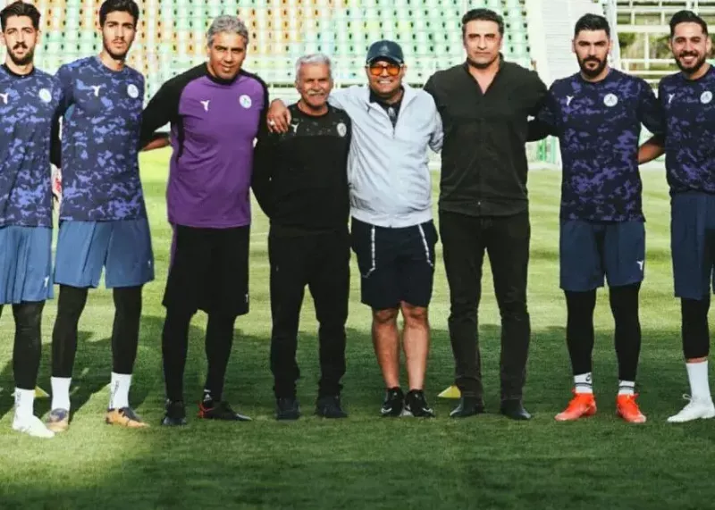 تجلیل از گلرهای ذوب در یک مناسبت جهانی (عکس)