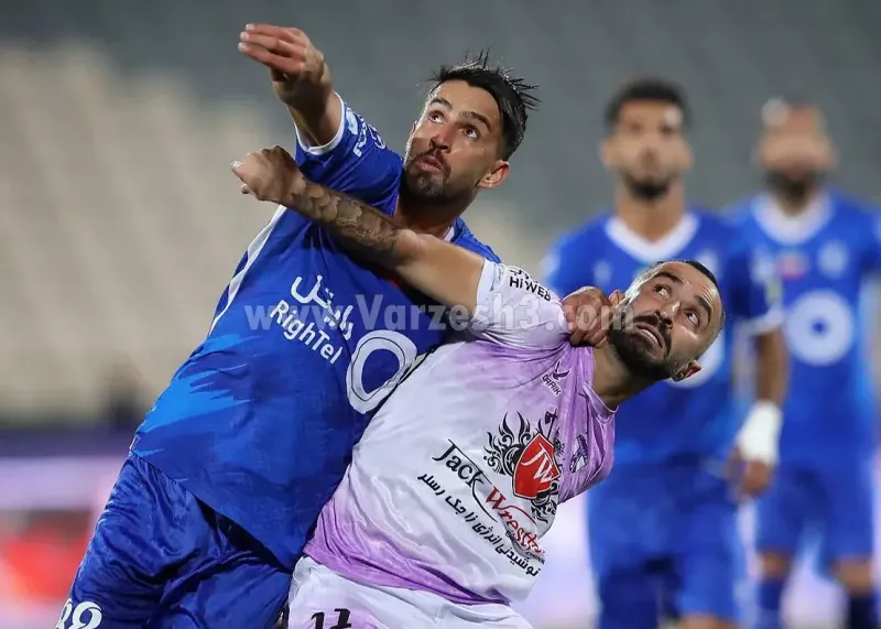 گزارش زنده: استقلال 0 - هوادار 0