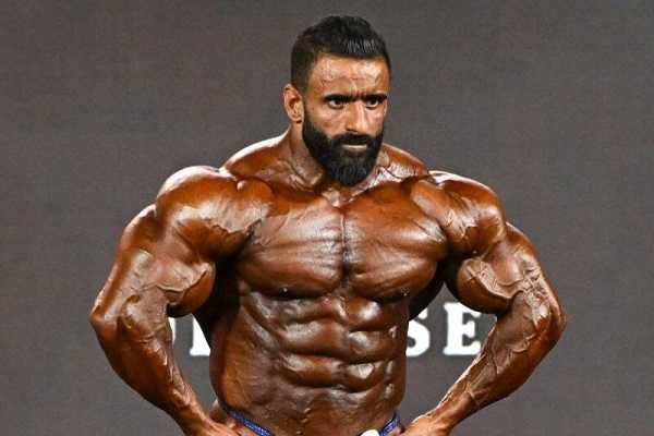 ویدیویی از جابه جایی هادی چوپان با بالگرد