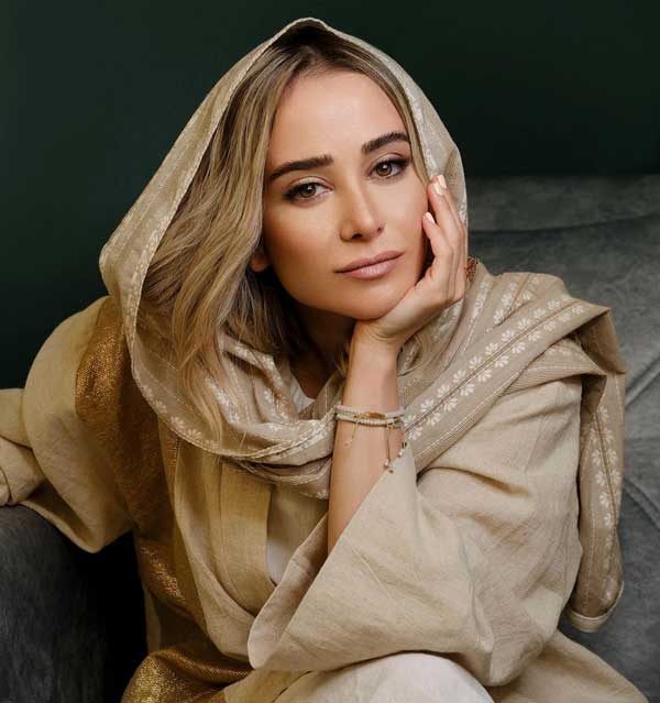 استایل شگفت انگیر الناز حبیبی با روسری سنتی | الناز حبیبی هر روز ریبا تر از همیشه