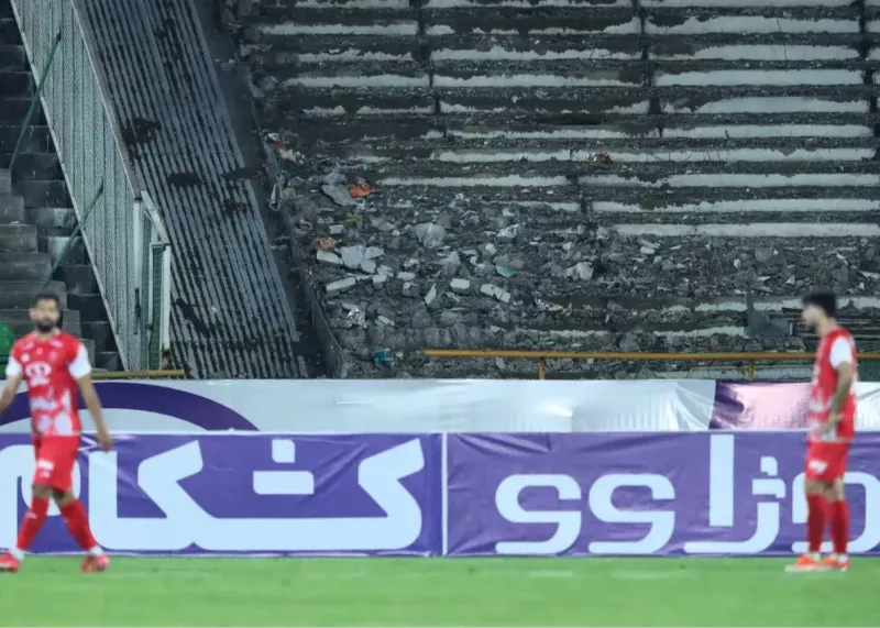 فعلا خبری از ترمیم سکوهای زشت آزادی نیست!