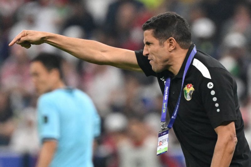 مخالفت شدید با انتقال سرمربی قهرمان به عراق