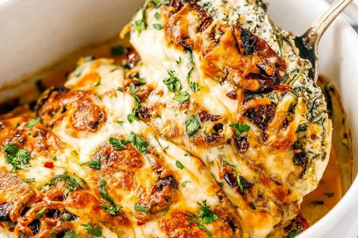 دستور تهیه  چیکن کسترول؛ یک غذای خوشمزه و شیک