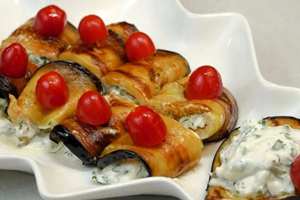 طرز تهیه رول بادمجان خوشمزه ؛ یک غذای متنوع برای شام