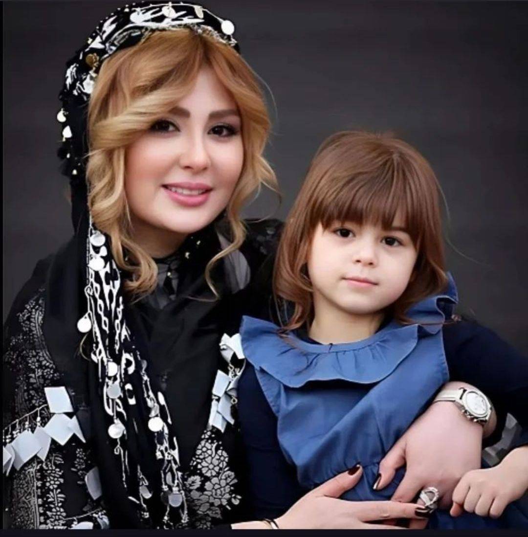 قابی عاشقانه از نیوشا ضیغمی و دخترش لنا | قاب جذاب و دوست داشتنی از نیوشا ضیغمی به همراه لنا