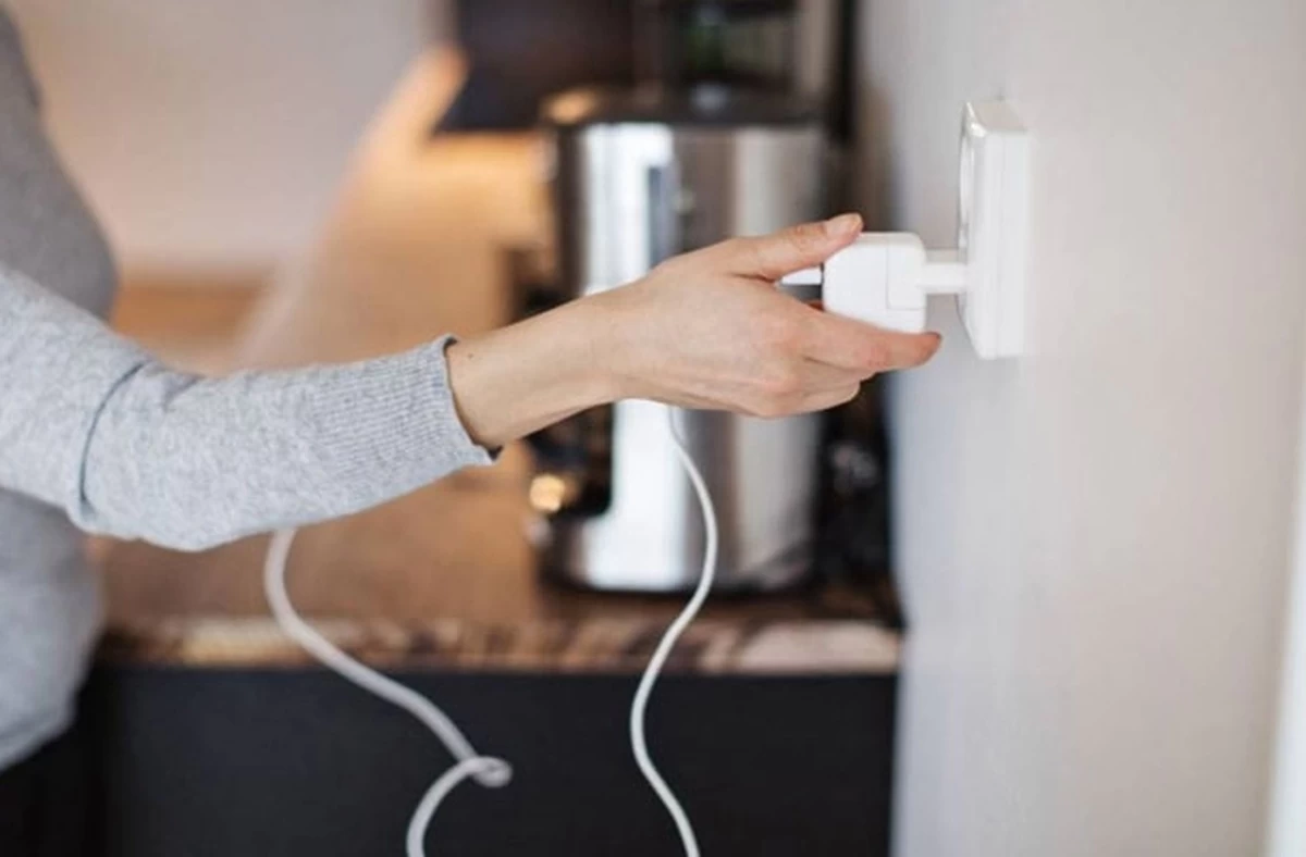 پیامدهای قطع برق بر لوازم خانگی و روش‌های پیشگیری از آسیب