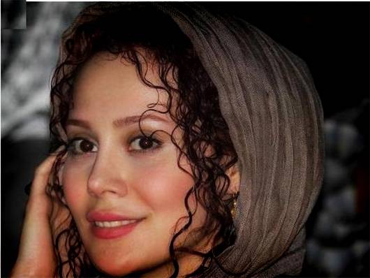 آرام جعفری پس از مدت ها با موهای نارنجی ظاهر شد | خانم بازیگر موهاشو با شلوارش ست کرده