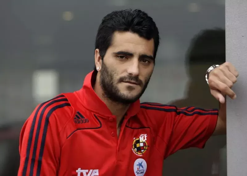 عضو بارسا بودم ولی پای پیاده به رئال میرفتم!