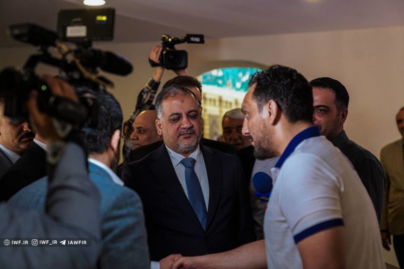 وزیر ورزش عراق از دیدن این کمپ به وجد آمد(عکس)