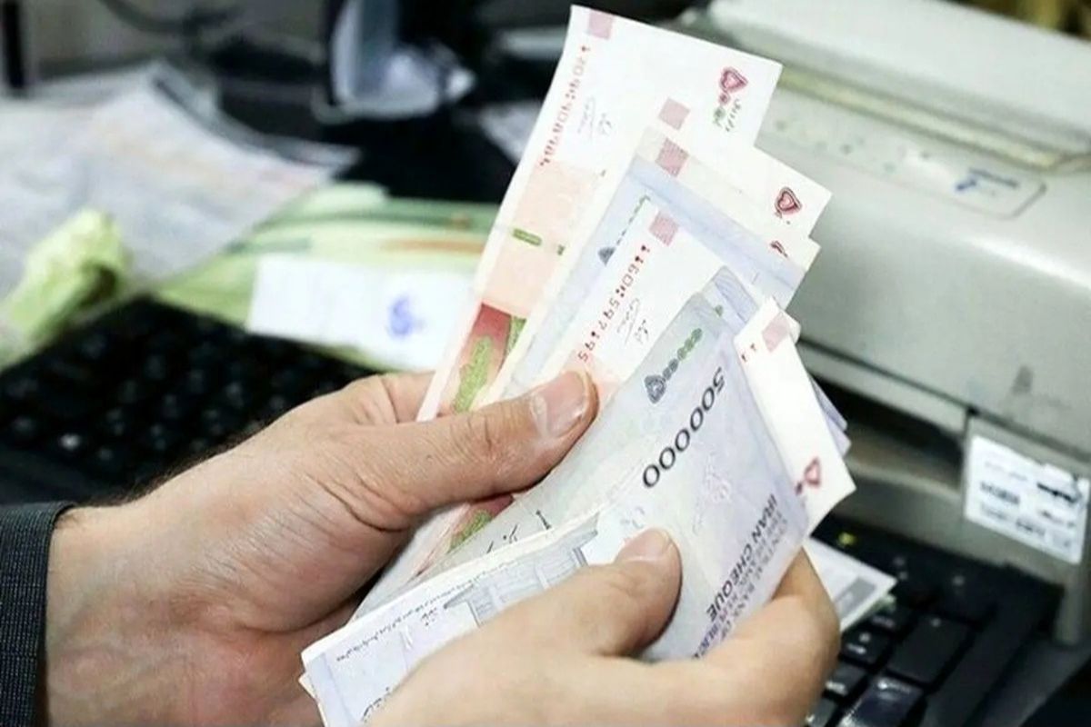 چرا حقوق برخی بازنشستگان هنوز واریز نشده است ؟ | ۳۰ درصد از حقوق این گروه از بازنشستگان واریز نشد