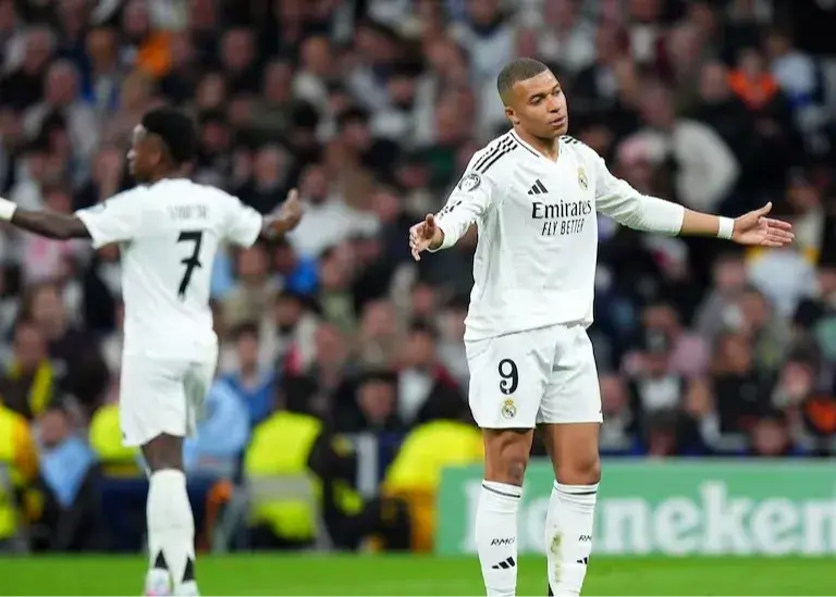 شکست کهکشانی: 4 شگفت‌انگیز غیب شدند