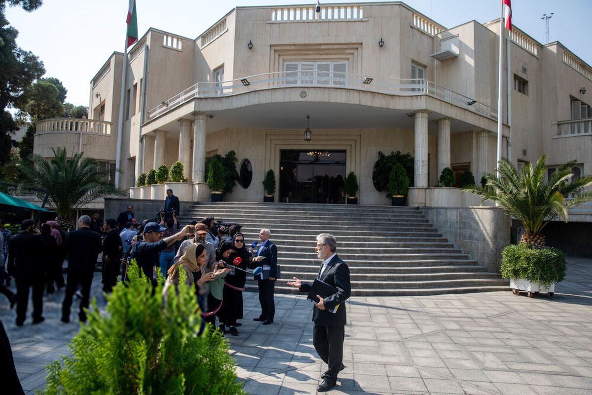 قاب‌هایی از نخستین حیاط دولت در سال ۱۴۰۴ + عکس