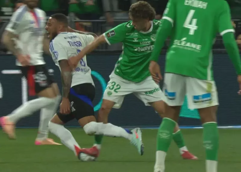 مصدومیت هولناک در فرانسه: مچ تولیسو خُرد شد (عکس)