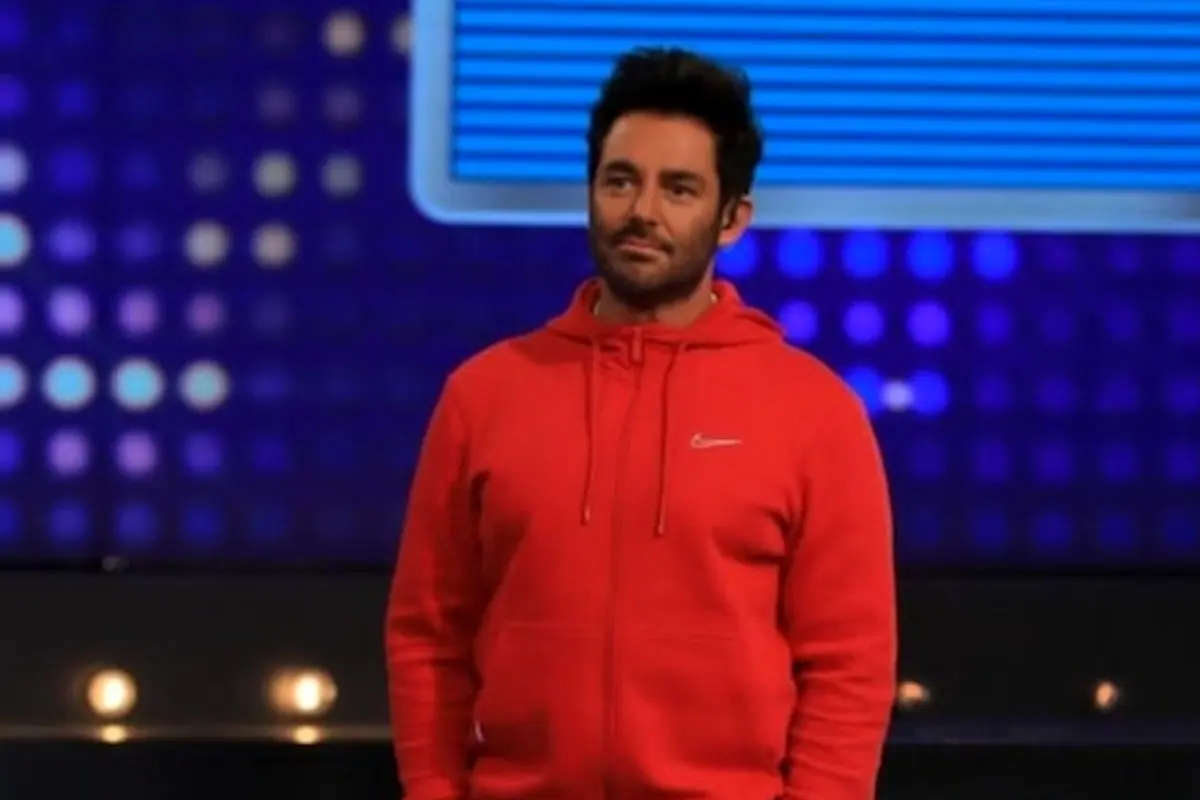 سفره صلواتی لاکچری گلزار برای امام حسین جلوی در خونه اش + فیلم