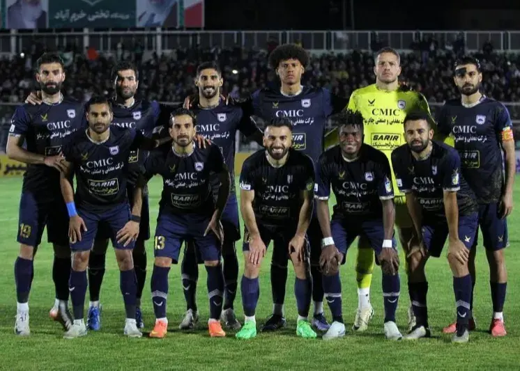 یازده بازیکن اصلی چادرملو پس از دیدار جنجالی