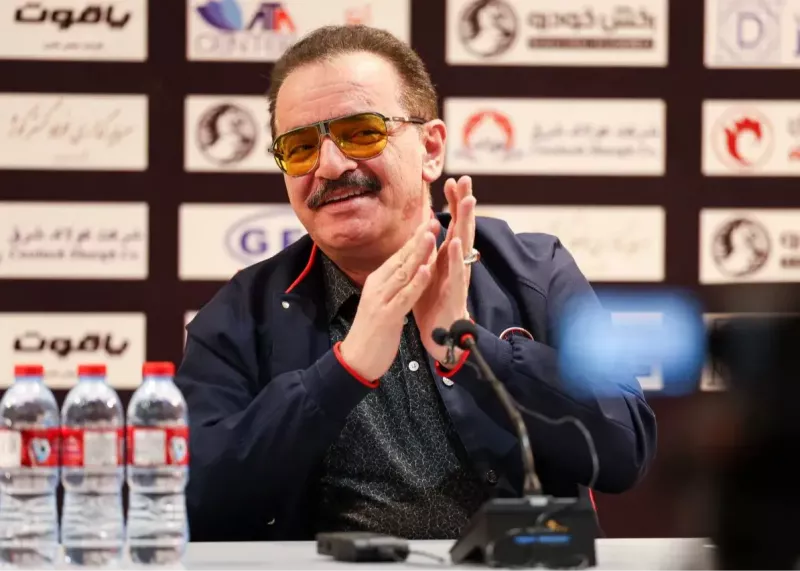 زنوزی: هیچ‌کس از تراکتور جدا نمی‌شود!