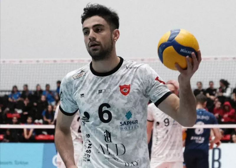 ستاره ایرانی فقط یک بازی دیگر وقت دارد